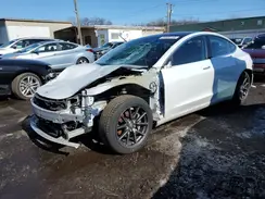 5YJ3E1EB2JF131271 2018 TESLA MODEL 3