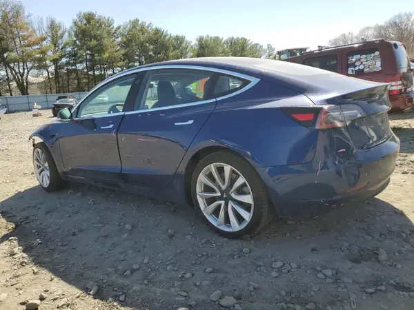 5YJ3E1EB2JF133814 2018 TESLA MODEL 3 - Image 2