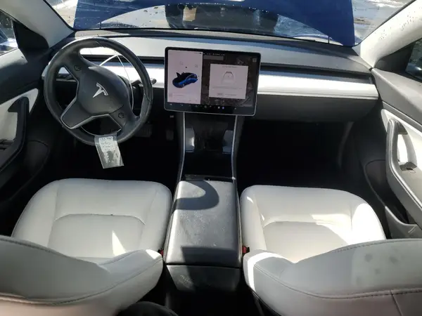 5YJ3E1EB2JF135398 2018 TESLA MODEL 3 - Image 8