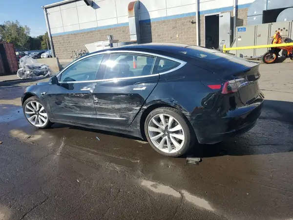 5YJ3E1EB2JF145560 2018 TESLA MODEL 3 - Image 2