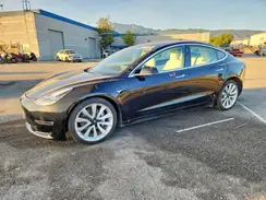 5YJ3E1EB2JF147888 2018 TESLA MODEL 3