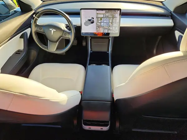 5YJ3E1EB2JF147888 2018 TESLA MODEL 3 - Image 8
