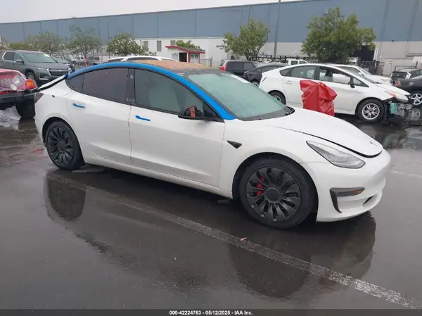 5YJ3E1EB2JF171124 2018 TESLA MODEL 3 - Image 1