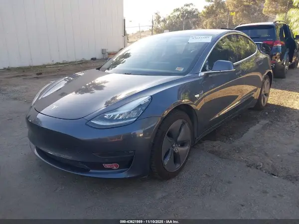 5YJ3E1EB2JF181331 2018 TESLA MODEL 3 - Image 2
