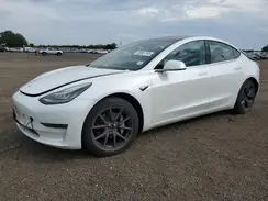 5YJ3E1EB2JF181376 2018 TESLA MODEL 3