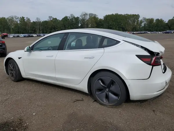 5YJ3E1EB2JF181376 2018 TESLA MODEL 3 - Image 2
