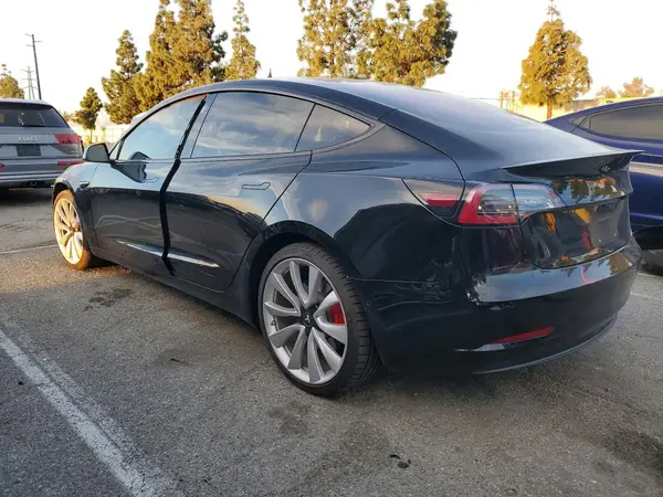 5YJ3E1EB2JF183192 2018 TESLA MODEL 3 - Image 2