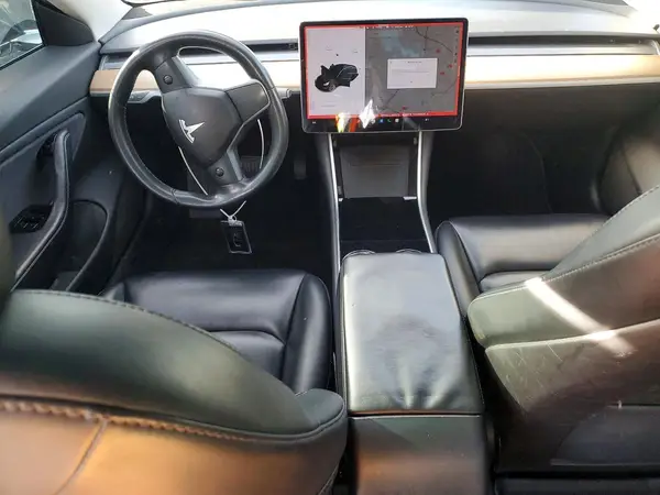 5YJ3E1EB2JF186674 2018 TESLA MODEL 3 - Image 8