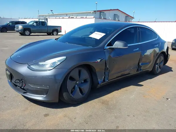 5YJ3E1EB2KF144815 2019 TESLA MODEL 3 - Image 2