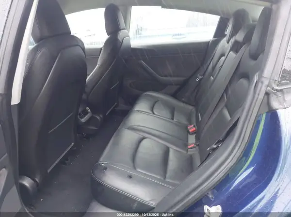 5YJ3E1EB2KF191388 2019 TESLA MODEL 3 - Image 8