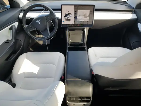 5YJ3E1EB2KF192685 2019 TESLA MODEL 3 - Image 8