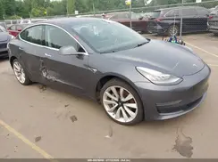 5YJ3E1EB2KF194632 2019 TESLA MODEL 3