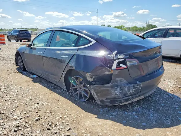 5YJ3E1EB2KF194825 2019 TESLA MODEL 3 - Image 2