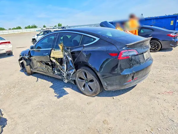 5YJ3E1EB2KF194856 2019 TESLA MODEL 3 - Image 2