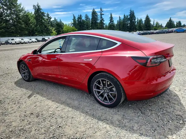 5YJ3E1EB2KF199247 2019 TESLA MODEL 3 - Image 2