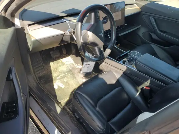5YJ3E1EB2KF208755 2019 TESLA MODEL 3 - Image 8