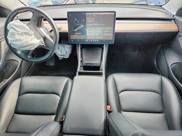 5YJ3E1EB2KF209954 2019 TESLA MODEL 3 - Image 8