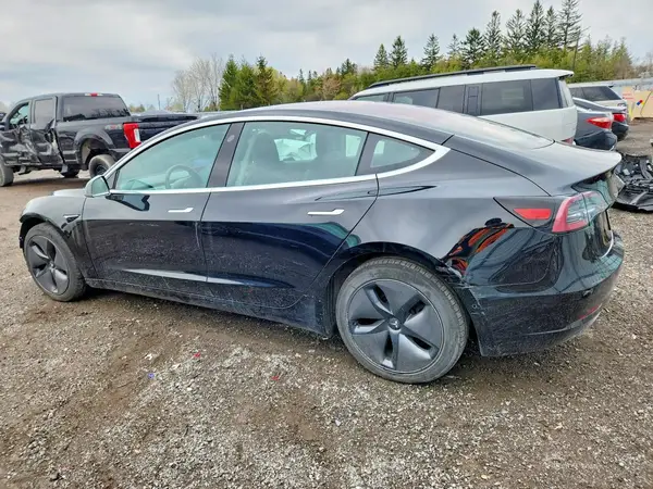 5YJ3E1EB2KF214135 2019 TESLA MODEL 3 - Image 2