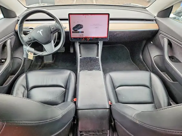 5YJ3E1EB2KF214135 2019 TESLA MODEL 3 - Image 8