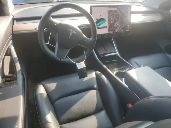 5YJ3E1EB2KF364973 2019 TESLA MODEL 3 - Image 8