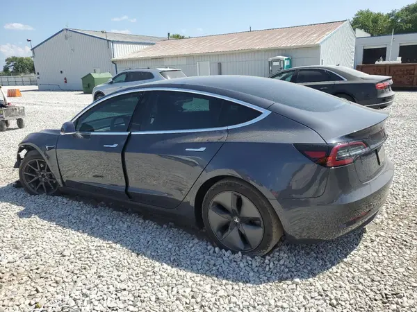 5YJ3E1EB2KF365363 2019 TESLA MODEL 3 - Image 2