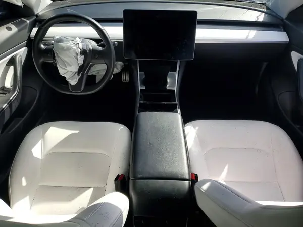 5YJ3E1EB2KF367355 2019 TESLA MODEL 3 - Image 8