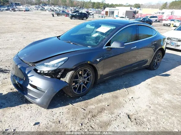 5YJ3E1EB2KF385998 2019 TESLA MODEL 3 - Image 2
