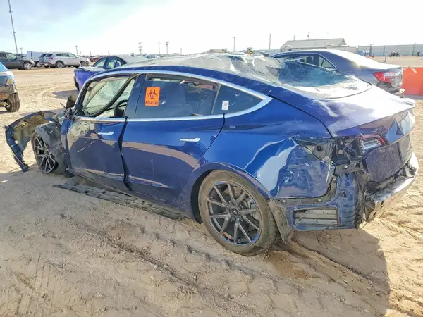 5YJ3E1EB2KF390988 2019 TESLA MODEL 3 - Image 2