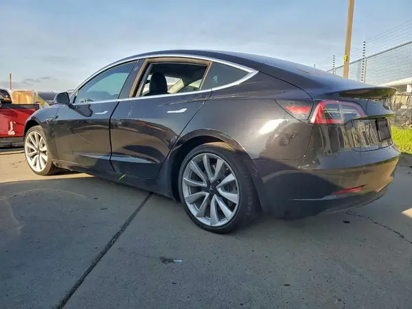 5YJ3E1EB2KF408468 2019 TESLA MODEL 3 - Image 2