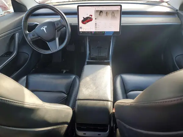 5YJ3E1EB2KF418434 2019 TESLA MODEL 3 - Image 8