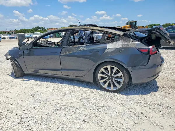 5YJ3E1EB2KF418529 2019 TESLA MODEL 3 - Image 2