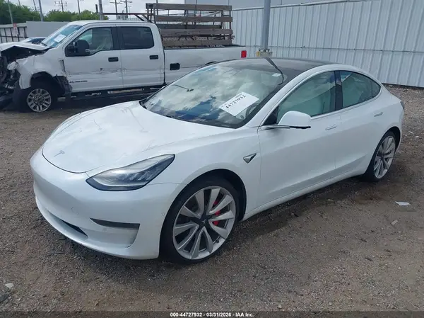 5YJ3E1EB2KF423164 2019 TESLA MODEL 3 - Image 2