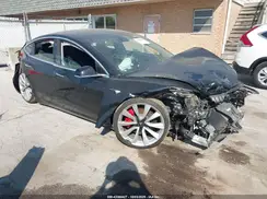 5YJ3E1EB2KF438408 2019 TESLA MODEL 3