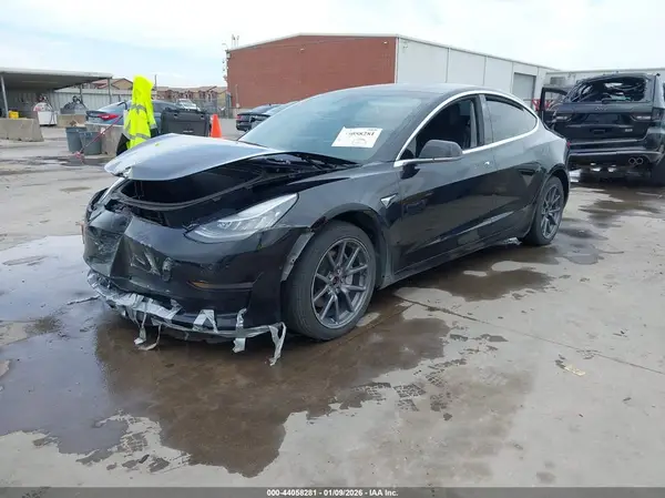 5YJ3E1EB2KF441857 2019 TESLA MODEL 3 - Image 2