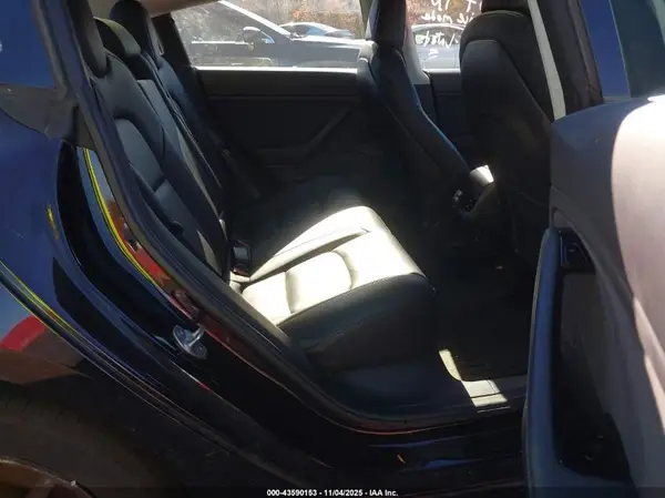 5YJ3E1EB2KF451451 2019 TESLA MODEL 3 - Image 8