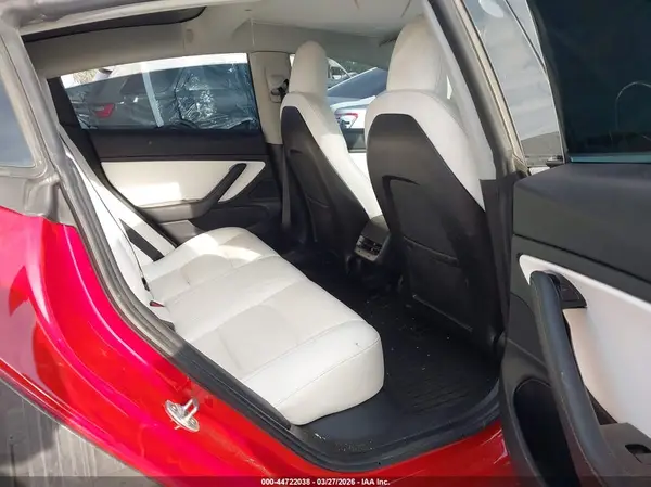 5YJ3E1EB2KF454561 2019 TESLA MODEL 3 - Image 8