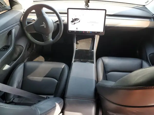 5YJ3E1EB2KF465057 2019 TESLA MODEL 3 - Image 8