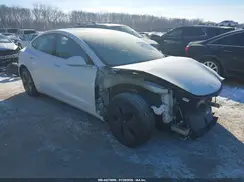 5YJ3E1EB2KF493425 2019 TESLA MODEL 3