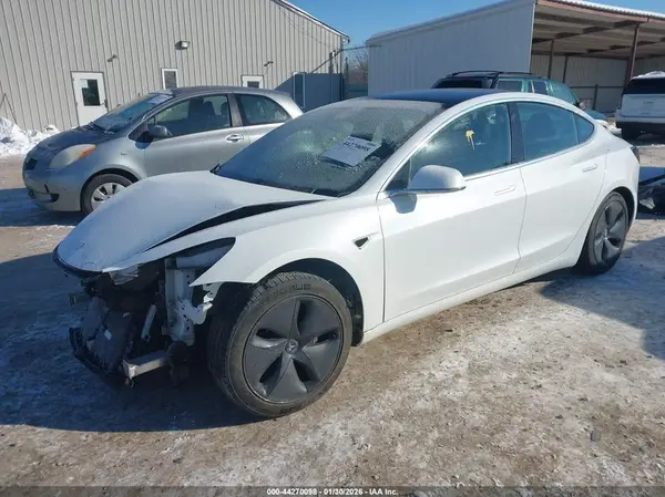 5YJ3E1EB2KF493425 2019 TESLA MODEL 3 - Image 2