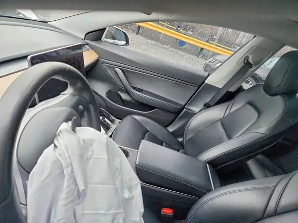 5YJ3E1EB2KF494008 2019 TESLA MODEL 3 - Image 8