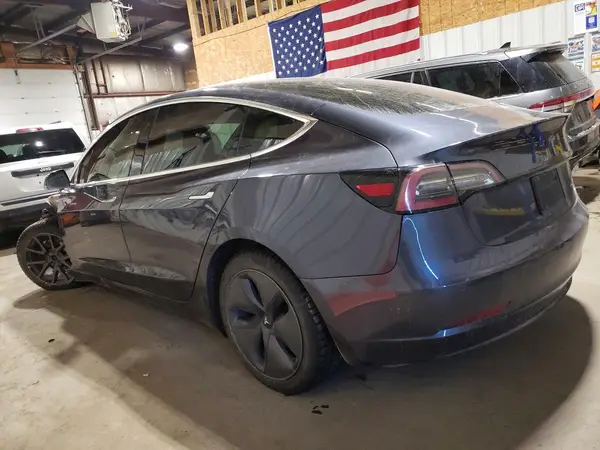 5YJ3E1EB2KF495692 2019 TESLA MODEL 3 - Image 2
