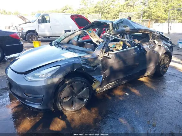 5YJ3E1EB2KF510370 2019 TESLA MODEL 3 - Image 2
