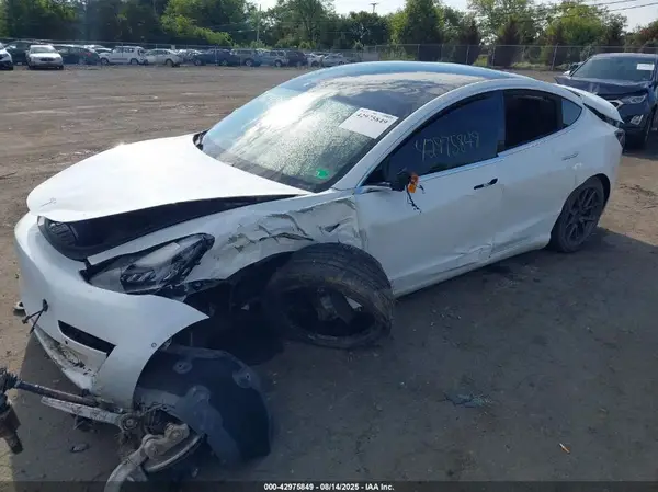 5YJ3E1EB2KF510594 2019 TESLA MODEL 3 - Image 2