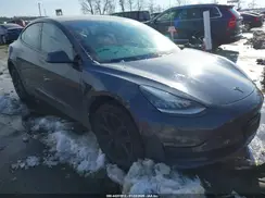 5YJ3E1EB2KF520722 2019 TESLA MODEL 3
