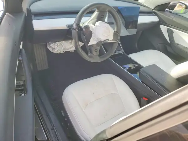 5YJ3E1EB2KF522499 2019 TESLA MODEL 3 - Image 8