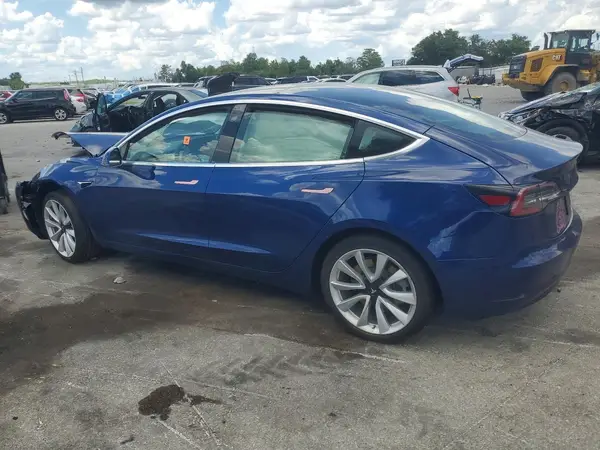 5YJ3E1EB2KF530098 2019 TESLA MODEL 3 - Image 2