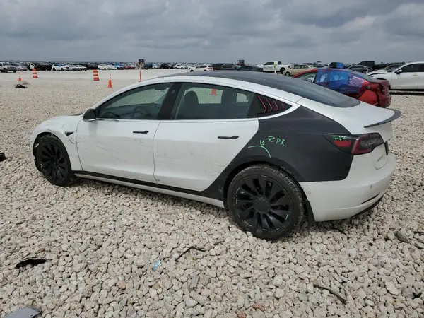 5YJ3E1EB2LF521015 2020 TESLA MODEL 3 - Image 2