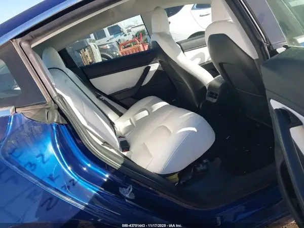 5YJ3E1EB2LF547050 2020 TESLA MODEL 3 - Image 8