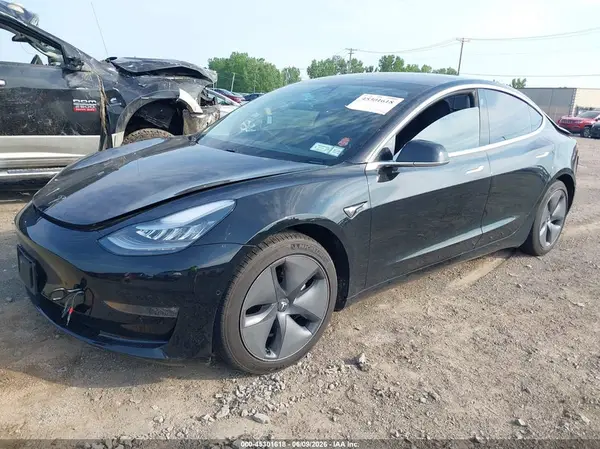 5YJ3E1EB2LF599777 2020 TESLA MODEL 3 - Image 2