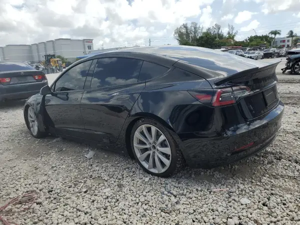 5YJ3E1EB2LF600720 2020 TESLA MODEL 3 - Image 2